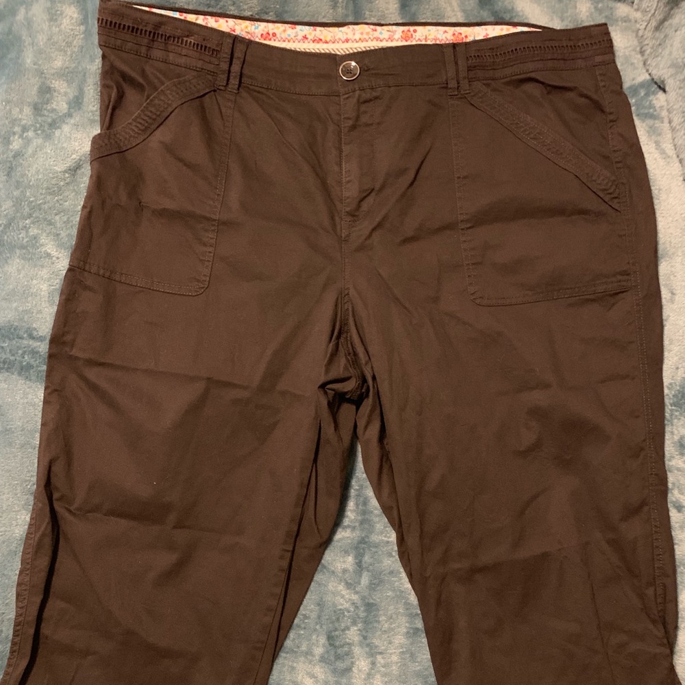 Intro Capri women’s brown size 18